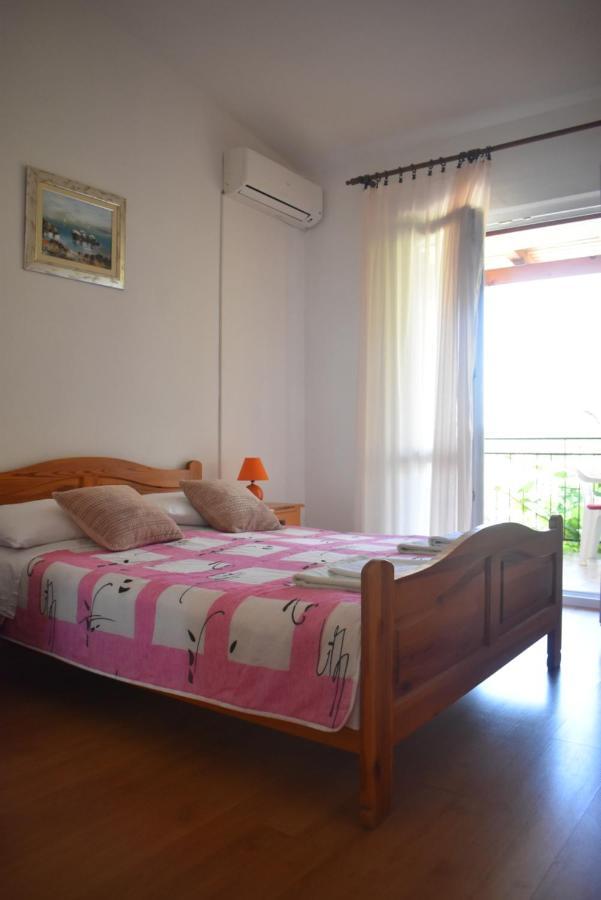 Apartmani Sekana สตารีกราด-ปาเคลนีซา ภายนอก รูปภาพ
