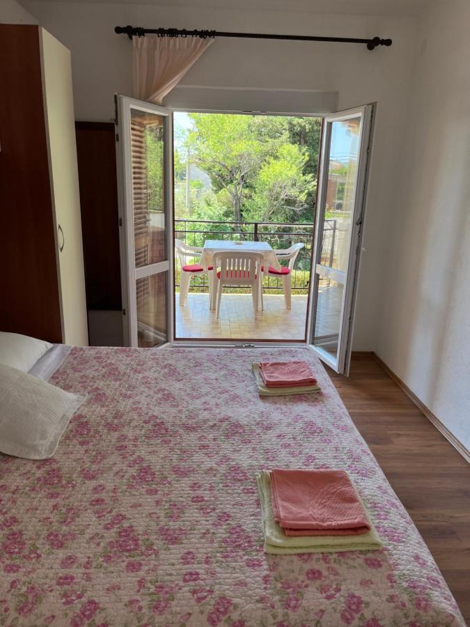 Apartmani Sekana สตารีกราด-ปาเคลนีซา ภายนอก รูปภาพ