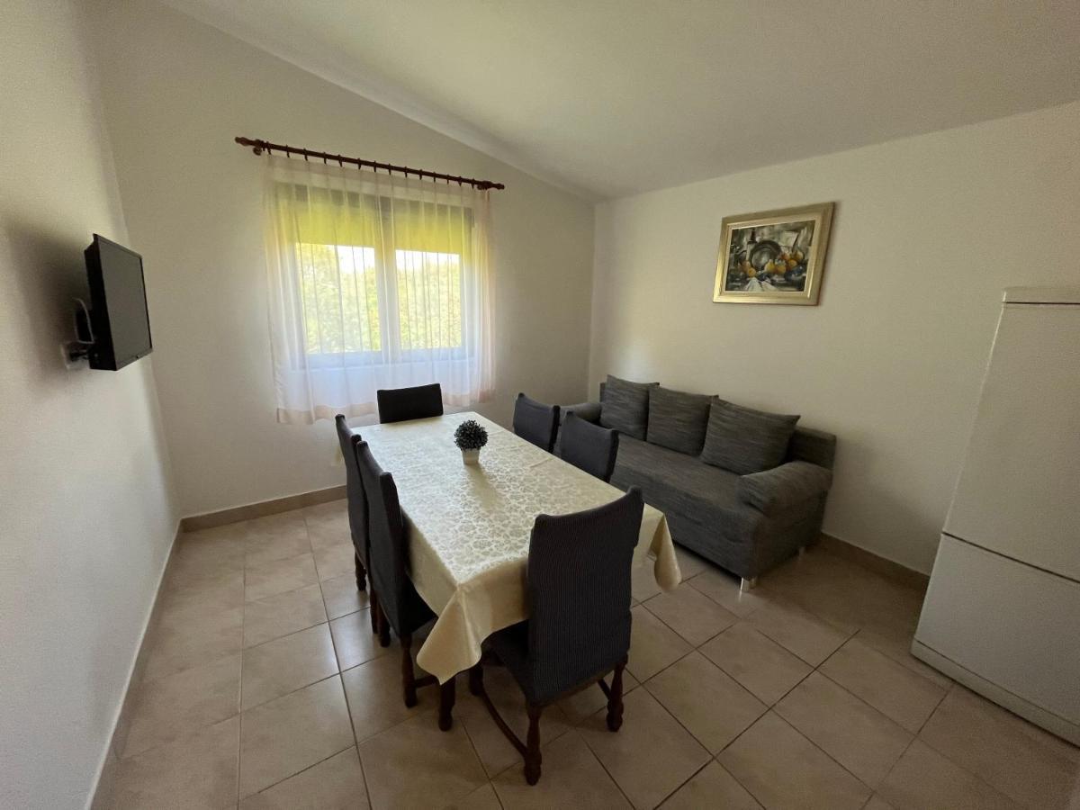 Apartmani Sekana สตารีกราด-ปาเคลนีซา ภายนอก รูปภาพ