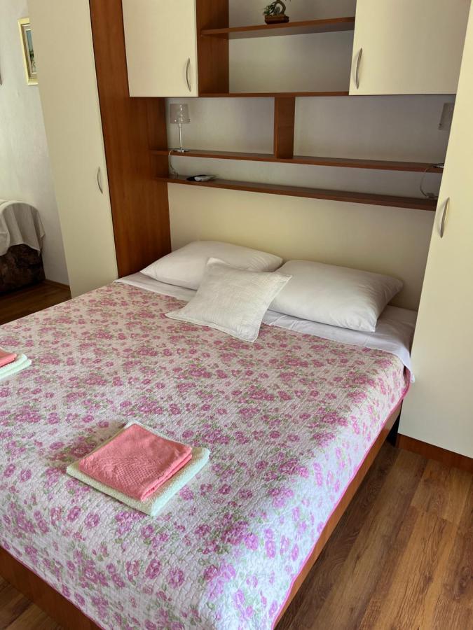 Apartmani Sekana สตารีกราด-ปาเคลนีซา ภายนอก รูปภาพ